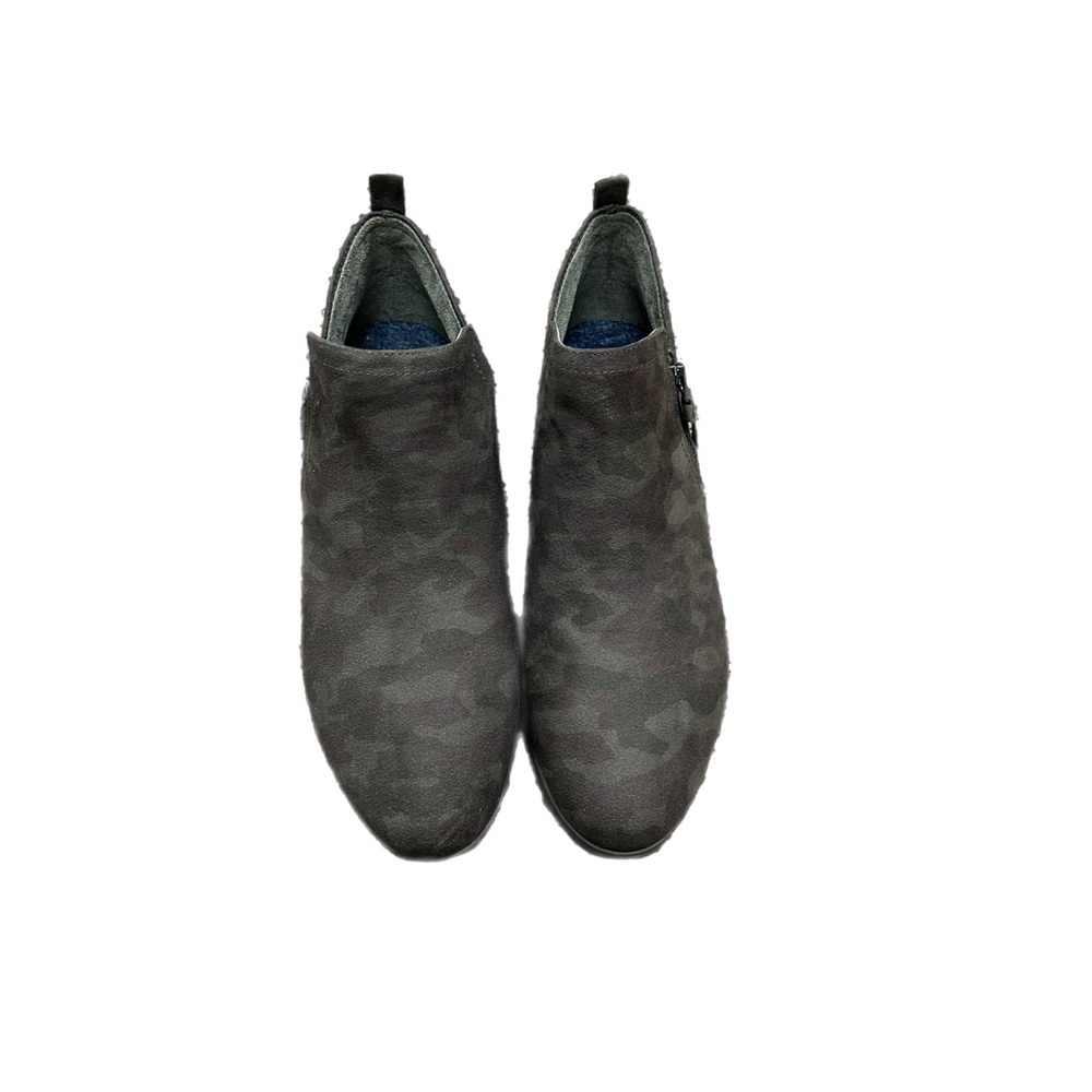 Women’s Camouflage Shoes - Picture 3 of 5